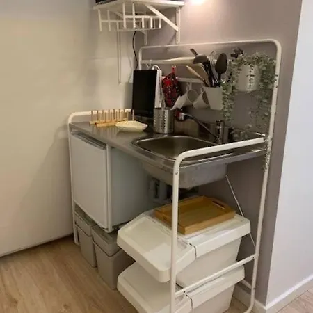 Апартаменти Hip Tailor Made Flat In Estrela! Лісабон