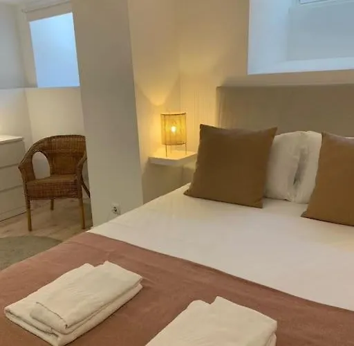 Hip Tailor Made Flat In Estrela! *