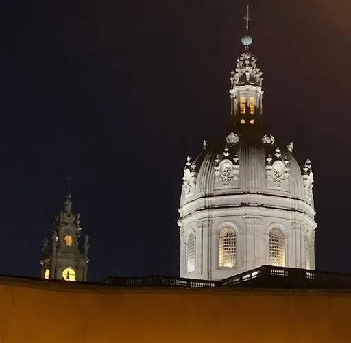 Hip Tailor Made Flat In Estrela! Apartman *